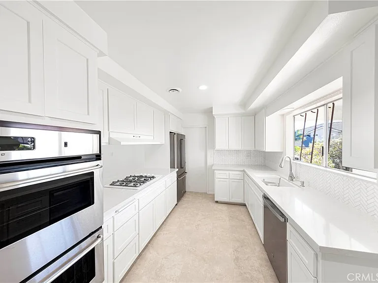 308 E Avenida Cordoba — Photo 11