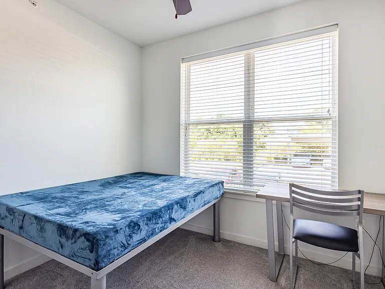 Hawks Landing Apartments — Photo 45