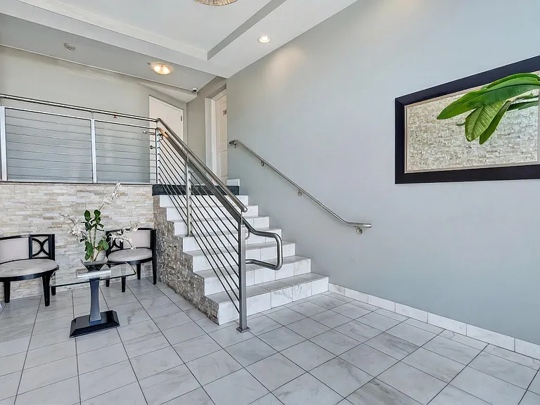 804 Taylor St NW #305 — Photo 22