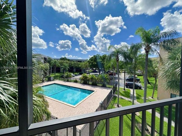 8540 SW 133rd Avenue Rd APT 312