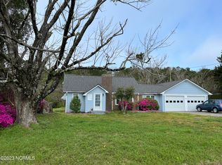 290 Gillikin Rd, Beaufort, NC 28516