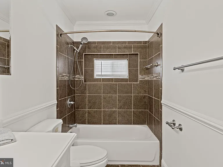 5 Burgess Ln — Photo 27