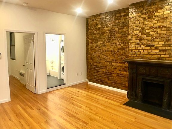 3rd image of 25 W 8th St #1