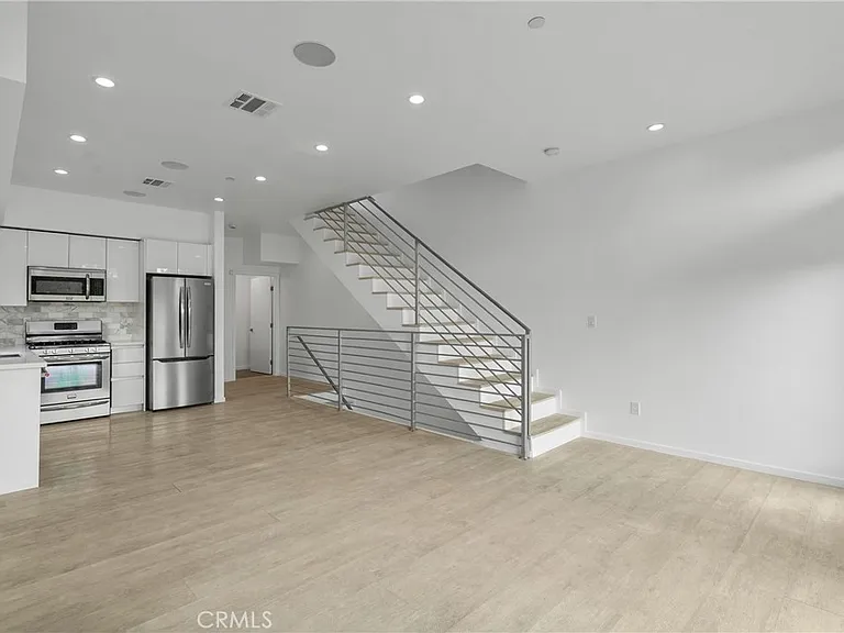 6009 1/2 Barton Ave #6009 — Photo 16