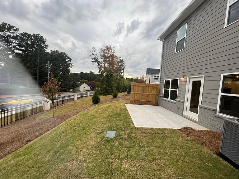 1616 Fern Ridge Ln — Photo 32
