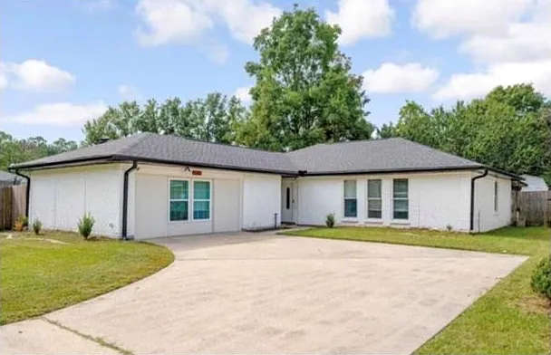 105 Drury Ln