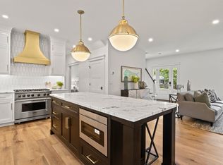 19 Anchor Ln, East Falmouth, MA 02536