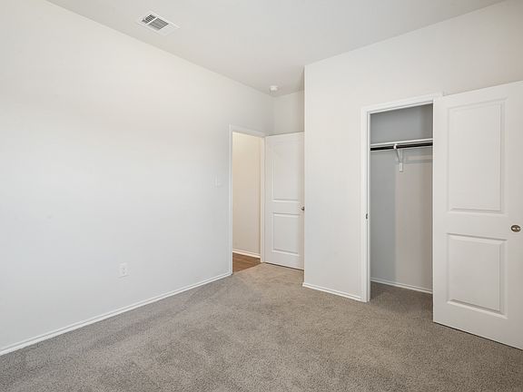 5th image of 5327 Wichita Pike