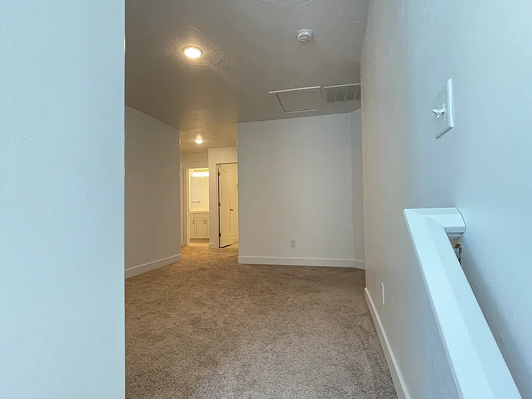 4772 E Silver Ridge Rd — Photo 21