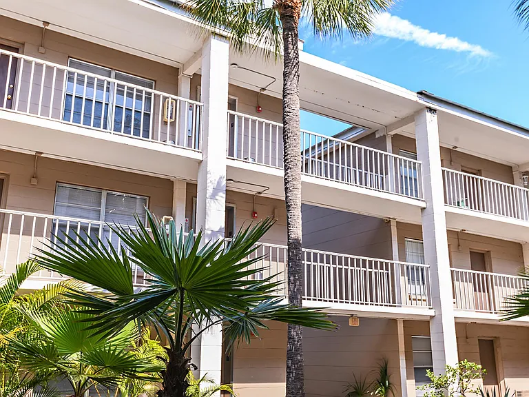San Carlos Place — Photo 14