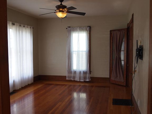 5th image of 15 Vine St #1