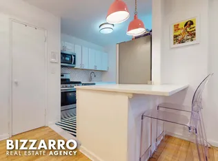 31 Nagle Avenue 3L image 1 of 11