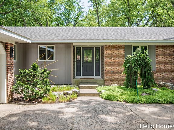 4th image of 3326 Bentwood Dr SE