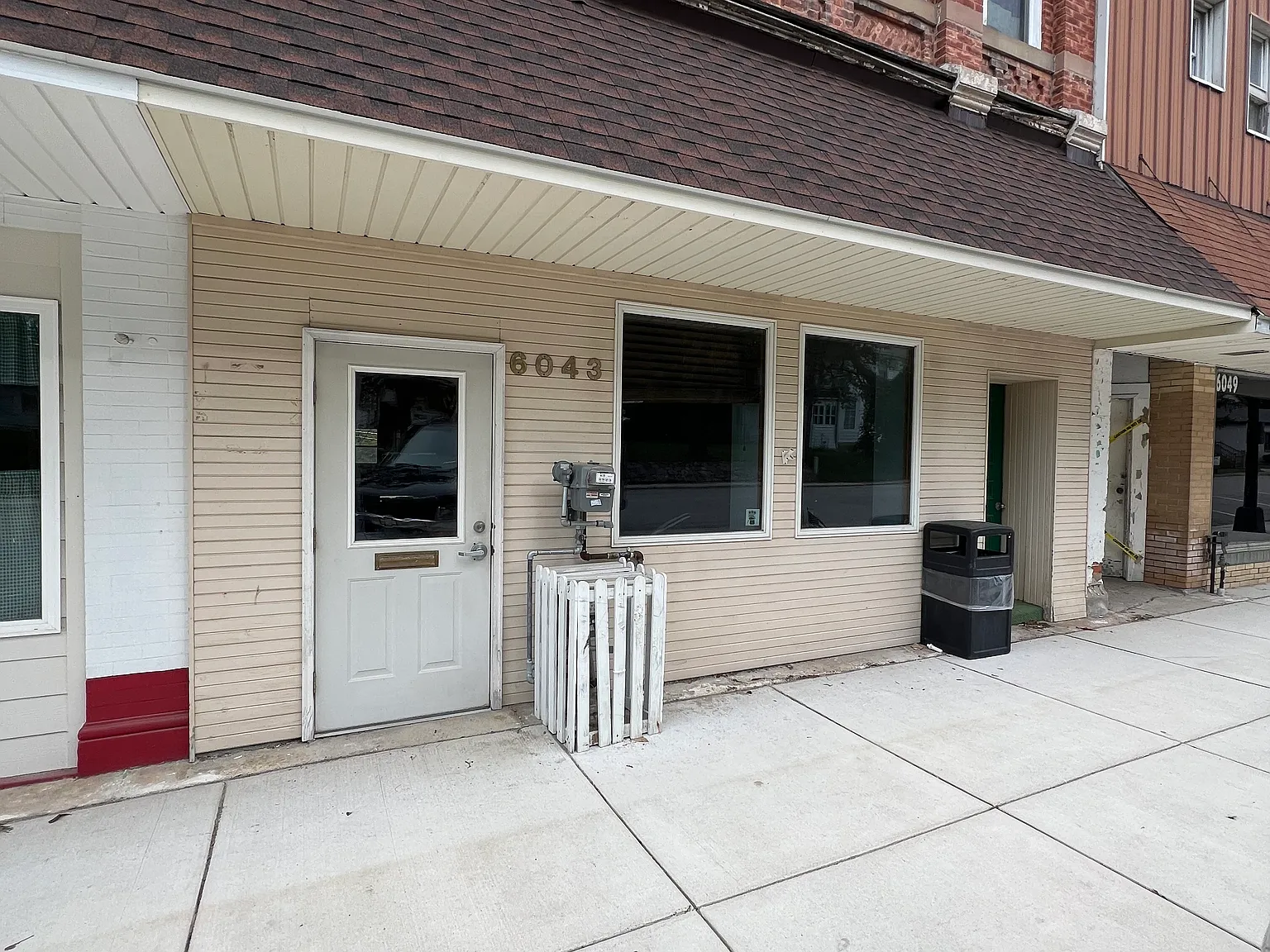 Studio, 900 sqft, $600 — Photo 1
