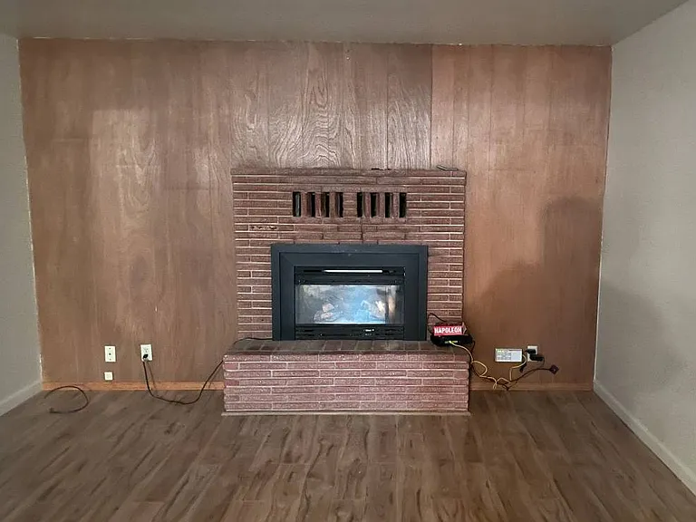 1203 W Superior St — Photo 7