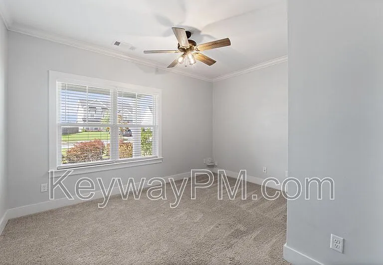 2217 Laurens St — Photo 15