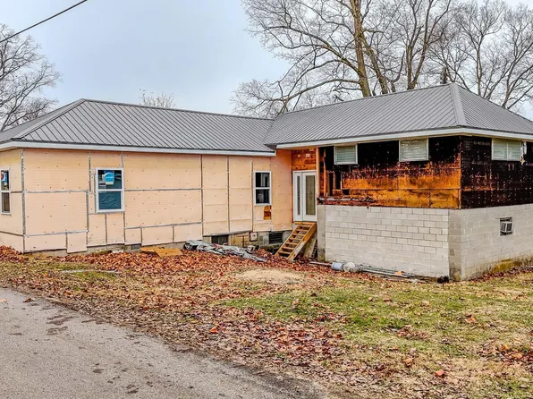 412 W Shutt Ave, Silver Lake, IN 46982