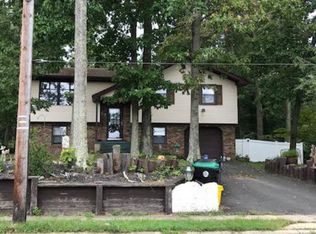 57 N Grove St, Berlin, NJ 08009