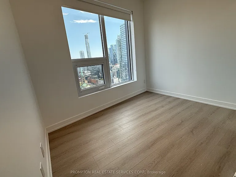 100 Queen St E #3206 — Photo 11