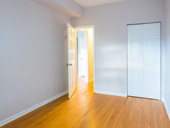 4th image of 6623 N Lakewood Ave