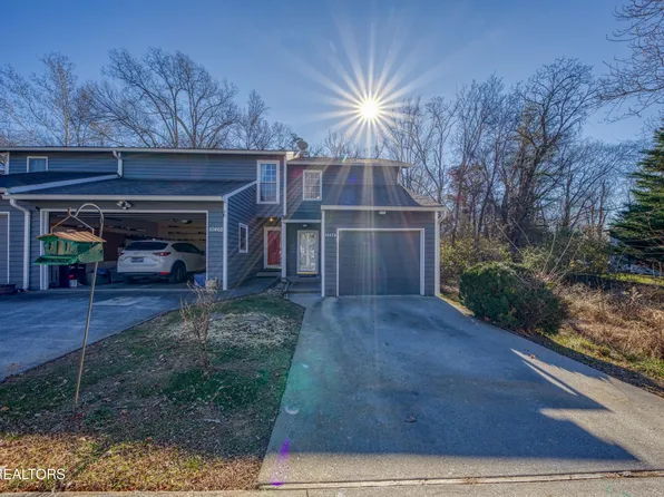 10470 Laura Lee Ln, Knoxville, TN 37922