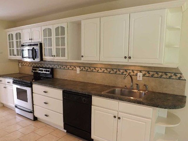 2nd image of 31 Lakeview Dr
