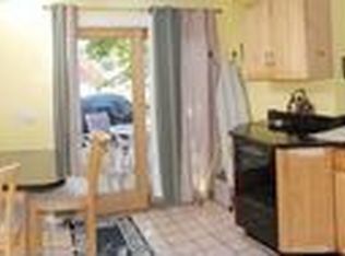 38 Merle St, Warwick, RI 02889