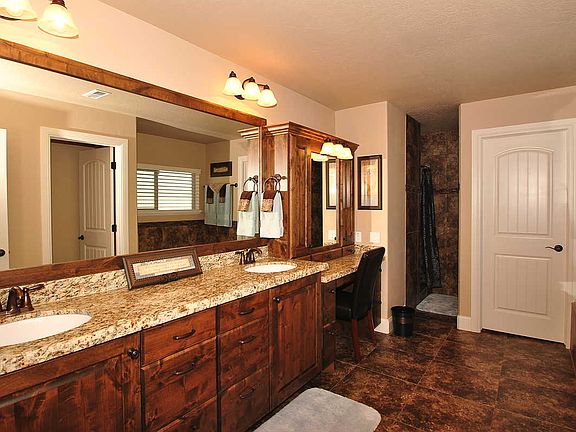 Master Bathroom 2nd View