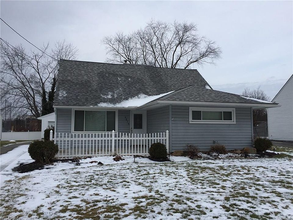 1st image of 4275 Woodmere Dr