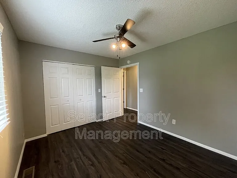 2504 Alma Ave — Photo 10