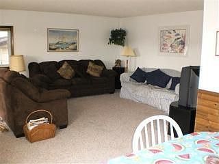 5th image of 1345 N Cedar Ln