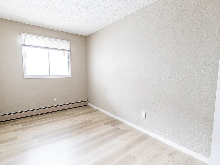 707 57th Ave SW — Photo 13
