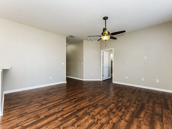 3rd image of 901 Fern Leaf Dr