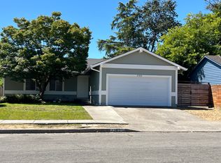 2382 Valley West Dr, Santa Rosa, CA 95401