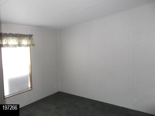 4th image of 11818 N East St