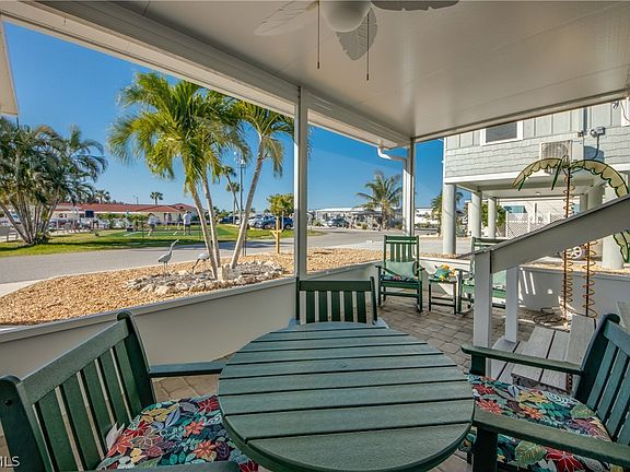 5th image of 4892 Gulfgate Ln