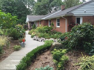 2777 Juniper Ct, Troy, MI