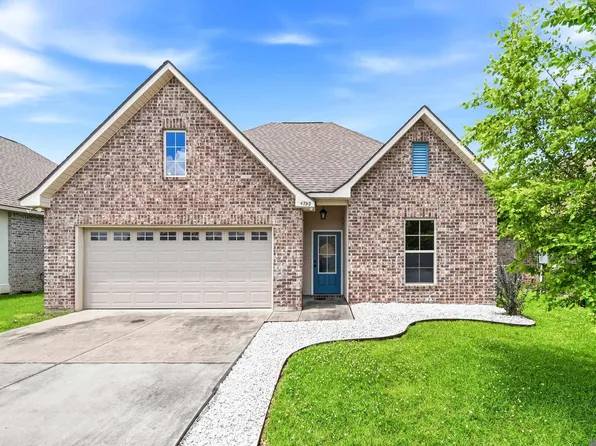 4792 Viola Farms Dr, Addis, LA 70710