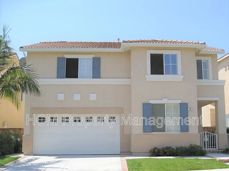 31 Calle Alamitos — Photo 2