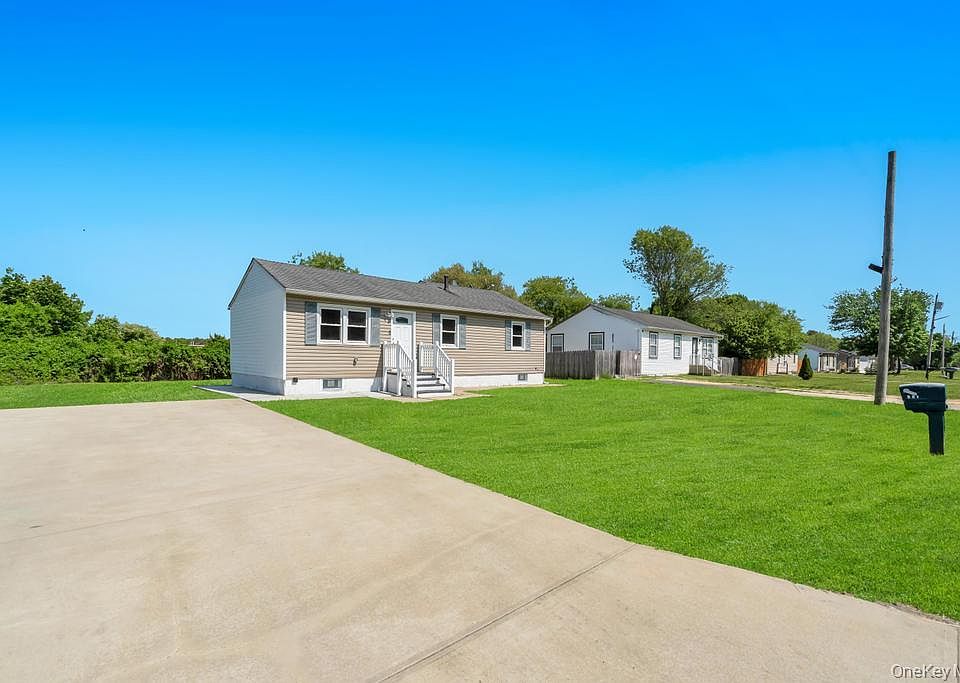 1st image of 941 Provost Avenue
