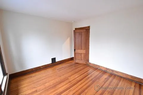 172 N Washington St — Photo 17