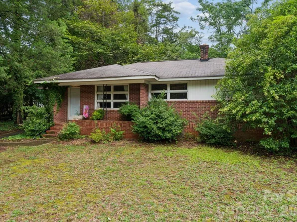 139 Southwold Dr, Charlotte, NC 28217