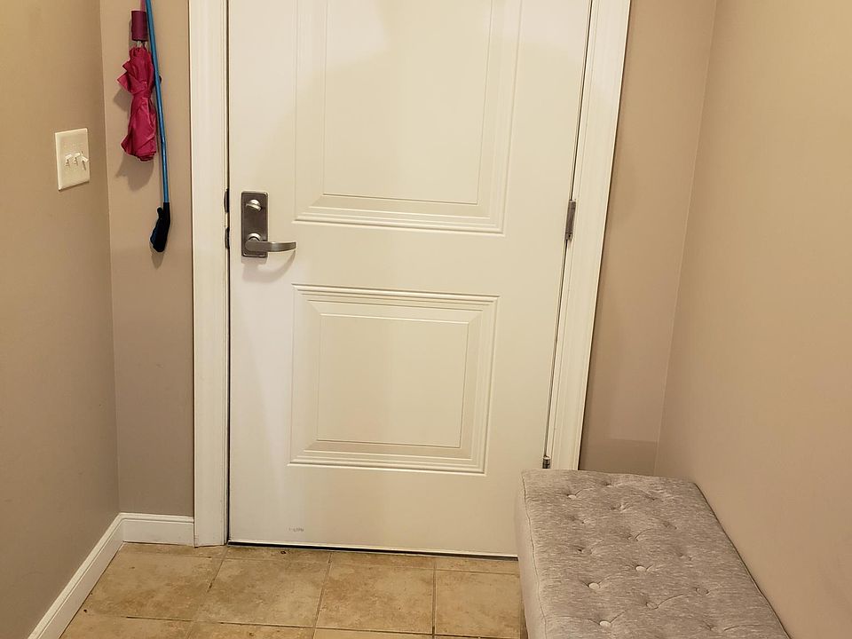 1st image of 221 Vine St APT 207