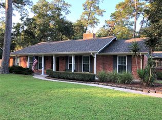 3702 Manor Ln, Dickinson, TX 77539