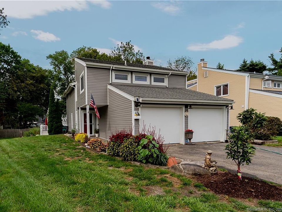 1st image of 49 Lantern Cir