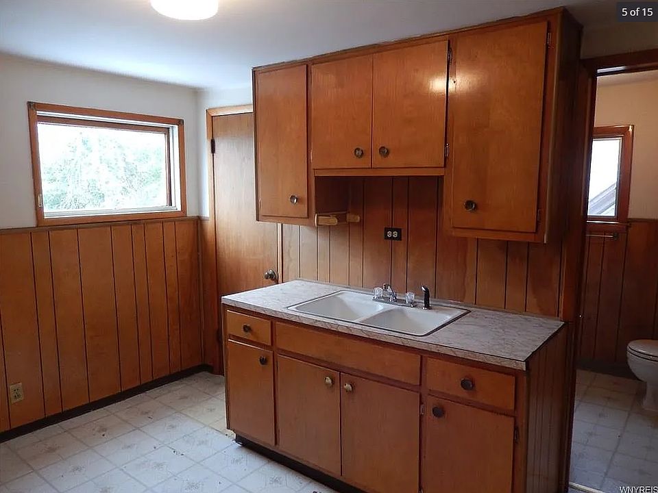 2nd image of 62 Longnecker St