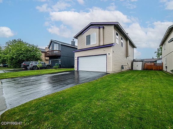 3rd image of 16215 Copper Mountain Cir