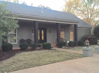 709 W Suggs Dr, Memphis, TN 38120