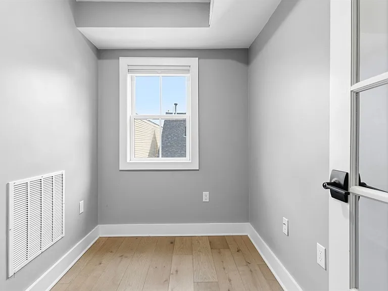 78 Tremont St #78 — Photo 23