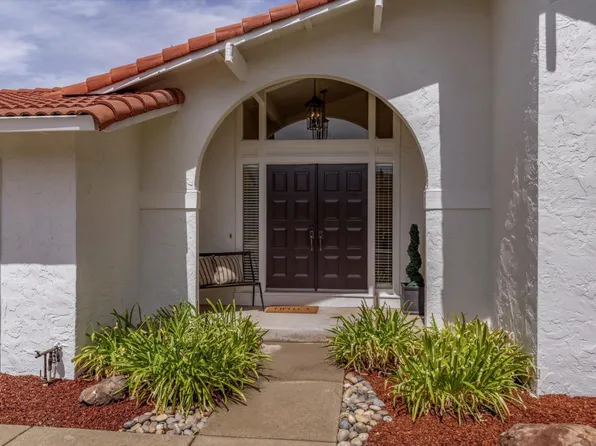 1407 Dot Ct, San Jose, CA 95120